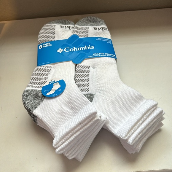New Columbia Socks Package 6 Pairs Mens White & Gray Athletic Quarter Crew Socks - Picture 2 of 12